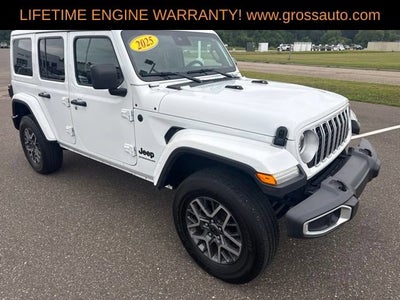 2025 Jeep Wrangler 4-Door Sahara 4x4