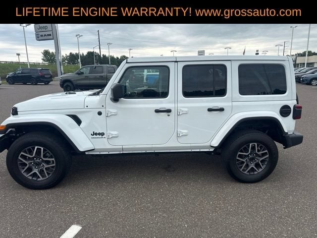 2025 Jeep Wrangler 4-Door Sahara 4x4