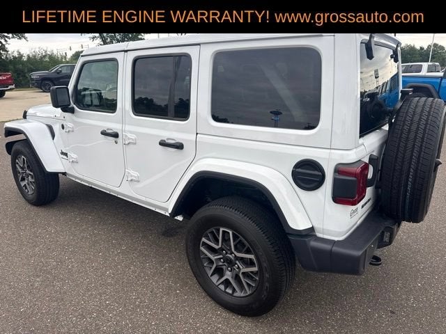 2025 Jeep Wrangler 4-Door Sahara 4x4