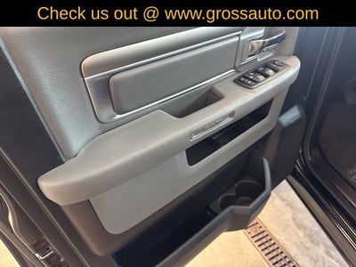 2018 RAM 1500 Big Horn Crew Cab 4x4 5'7" Box