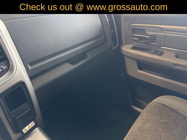 2018 RAM 1500 Big Horn Crew Cab 4x4 5'7" Box