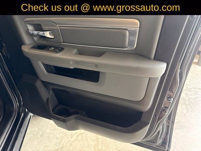 2018 RAM 1500 Big Horn Crew Cab 4x4 5'7" Box