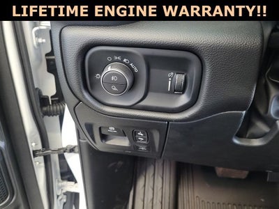2025 RAM 1500 Big Horn Crew Cab 4x4 5'7" Box