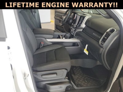 2025 RAM 1500 Big Horn Crew Cab 4x4 5'7" Box