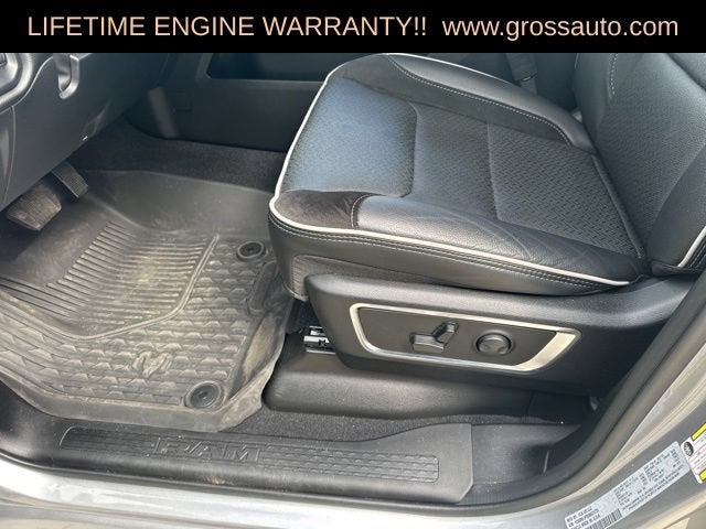 2025 RAM 1500 Laramie Crew Cab 4x4 5'7" Box