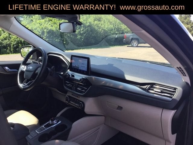 2021 Ford Escape Titanium Hybrid