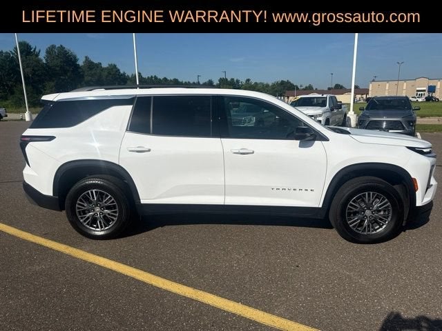2025 Chevrolet Traverse LT