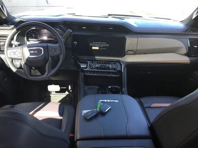 2025 GMC Sierra 3500 HD AT4