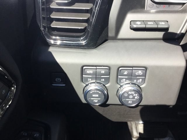 2025 GMC Sierra 3500 HD AT4