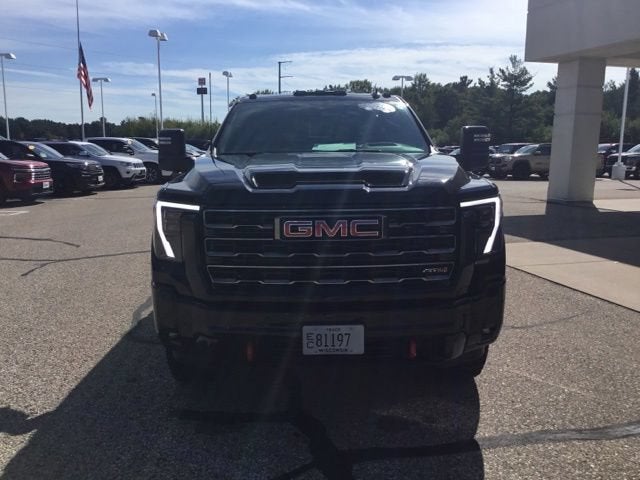 2025 GMC Sierra 3500 HD AT4