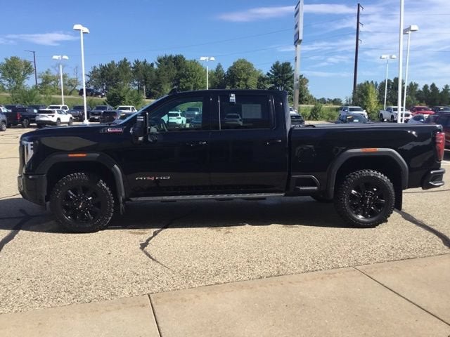 2025 GMC Sierra 3500 HD AT4