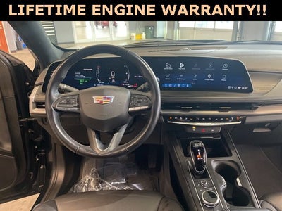 2024 Cadillac XT4 Premium Luxury