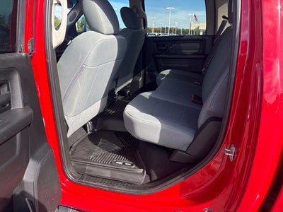 2018 RAM 2500 Tradesman Crew Cab 4x4 6'4" Box