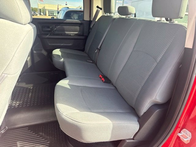 2018 RAM 2500 Tradesman Crew Cab 4x4 6'4" Box