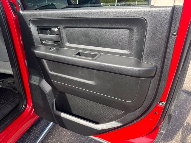 2018 RAM 2500 Tradesman Crew Cab 4x4 6'4" Box