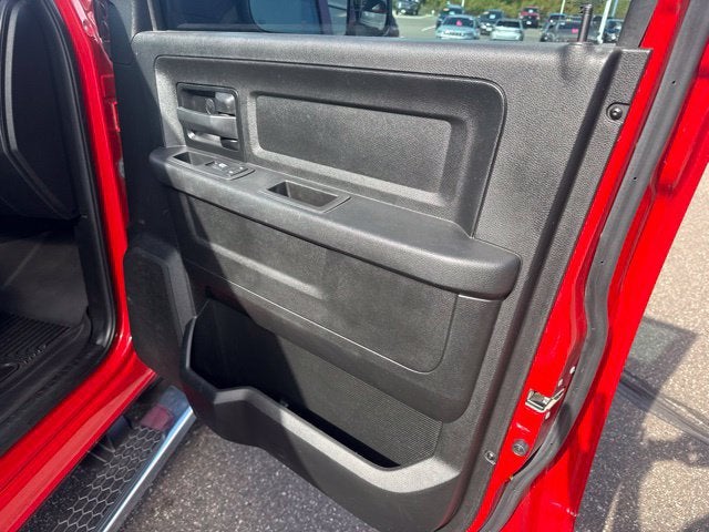2018 RAM 2500 Tradesman Crew Cab 4x4 6'4" Box