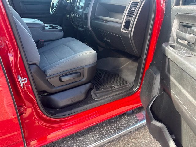 2018 RAM 2500 Tradesman Crew Cab 4x4 6'4" Box