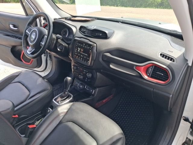 2023 Jeep Renegade Trailhawk