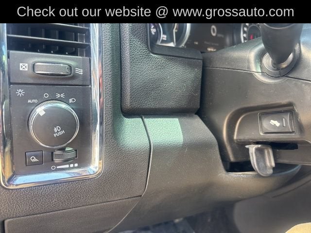 2018 RAM 1500 Laramie Crew Cab 4x4 6'4" Box