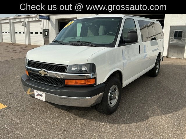 2012 Chevrolet Express Passenger 3500 1LT