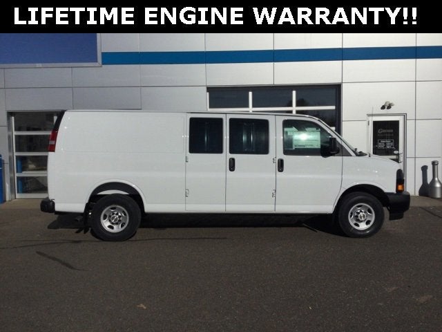 2025 Chevrolet Express Cargo 3500 WT