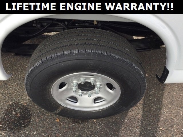 2025 Chevrolet Express Cargo 3500 WT