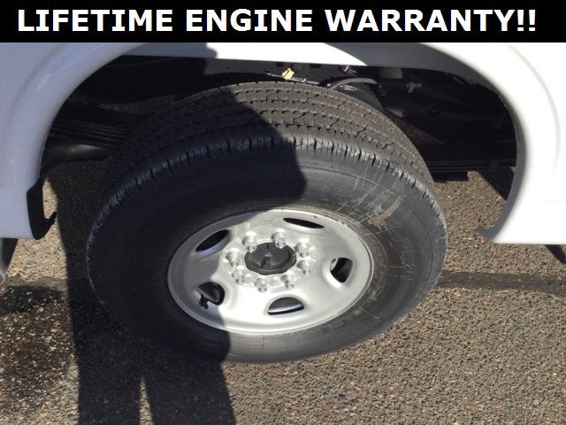 2025 Chevrolet Express Cargo 3500 WT