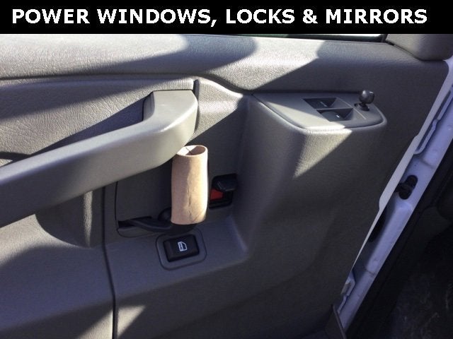 2025 Chevrolet Express Cargo 3500 WT