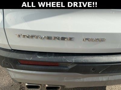 2025 Chevrolet Traverse LT