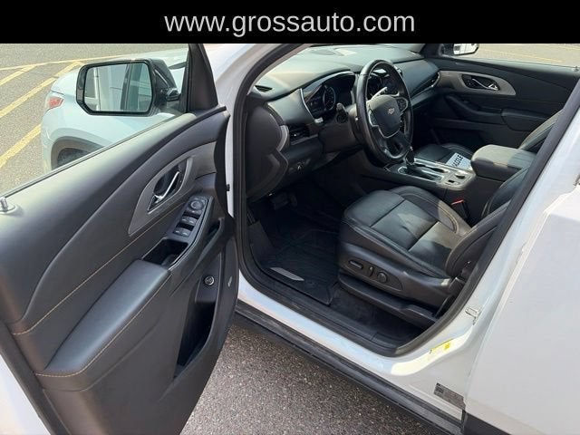 2020 Chevrolet Traverse LT Leather