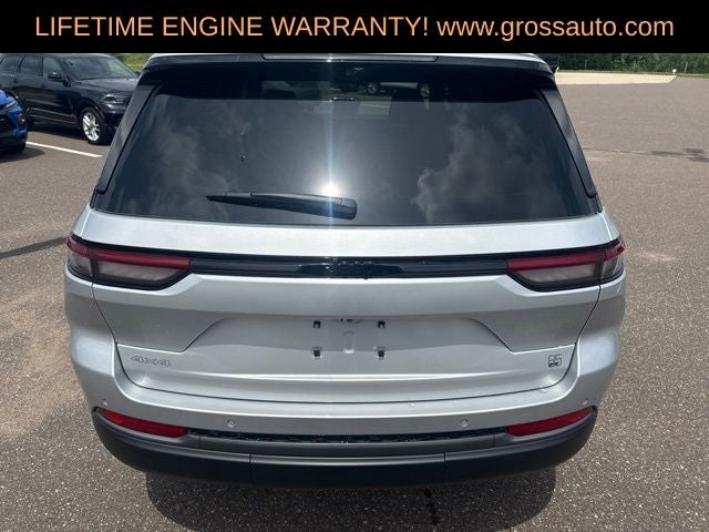 2026 Jeep Grand Cherokee Base