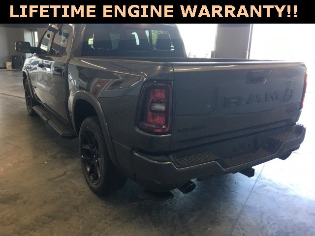 2025 RAM Ram 1500 RAM 1500 LARAMIE CREW CAB 4X4 5'7' BOX