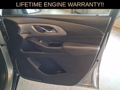 2023 Chevrolet Traverse LT Cloth w/2FL