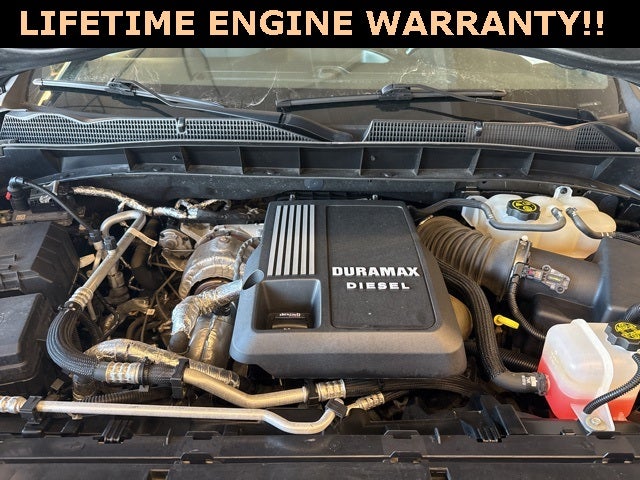 2022 GMC Sierra 1500 Limited 4WD Crew Cab Short Box AT4