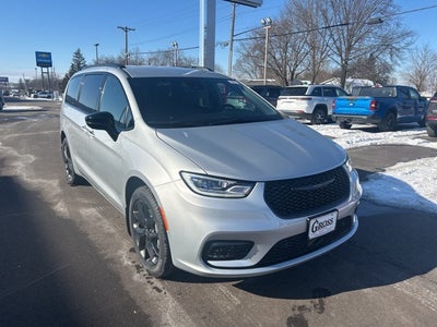 2026 Chrysler Pacifica PACIFICA SELECT AWD