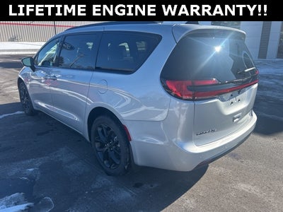 2026 Chrysler Pacifica PACIFICA SELECT AWD