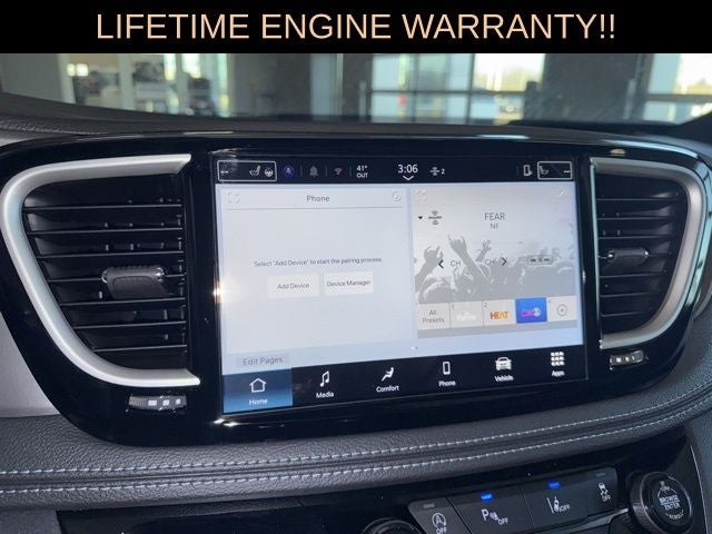 2026 Chrysler Pacifica Select