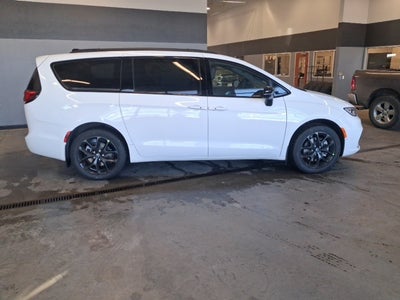 2026 Chrysler Pacifica PACIFICA LIMITED AWD
