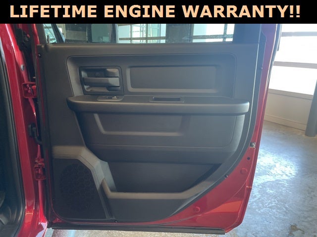 2026 RAM Ram 2500 RAM 2500 BLACK EXPRESS CREW CAB 4X4 8' BOX