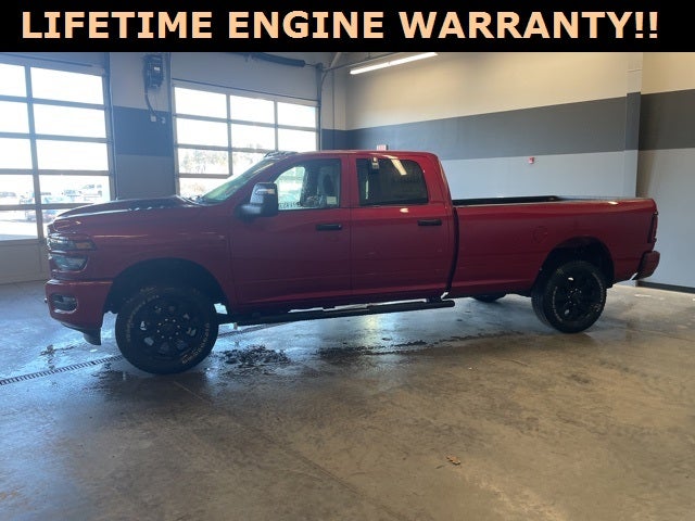 2026 RAM Ram 2500 RAM 2500 BLACK EXPRESS CREW CAB 4X4 8' BOX