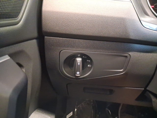 2019 Volkswagen Tiguan 2.0T SE