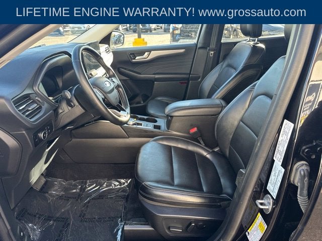 2025 Ford Escape Platinum
