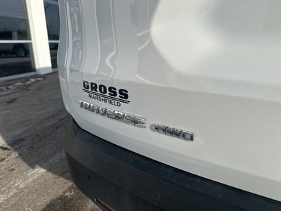 2022 Chevrolet Traverse LT Leather