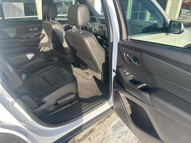 2022 Chevrolet Traverse LT Leather