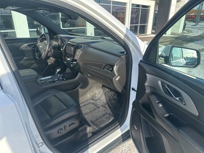 2022 Chevrolet Traverse LT Leather