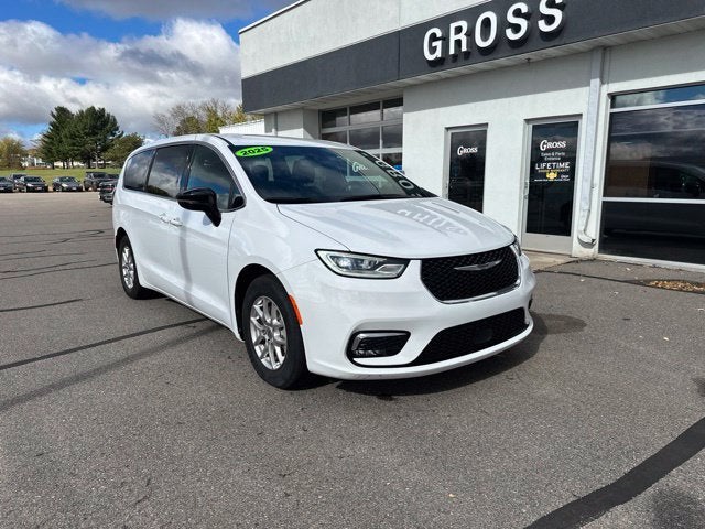 2025 Chrysler Pacifica