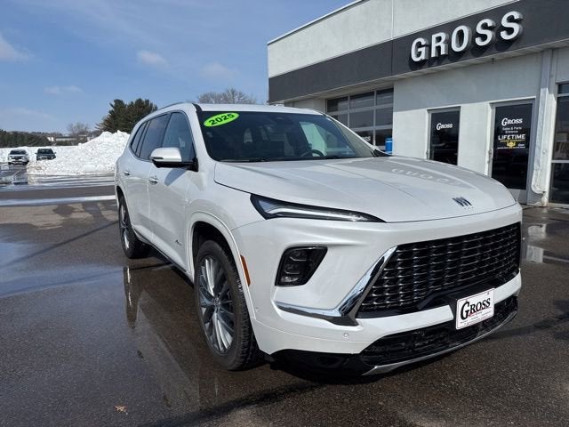 2025 Buick Enclave Avenir