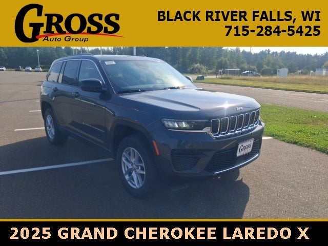 2025 Jeep Grand Cherokee GRAND CHEROKEE LAREDO X 4X4