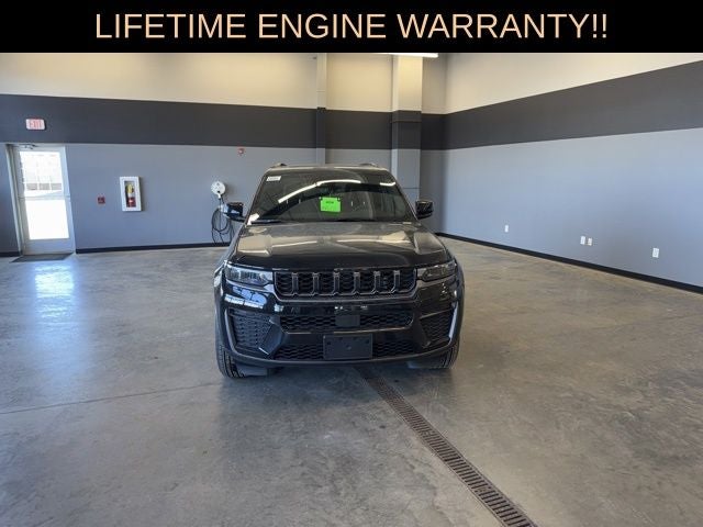 2026 Jeep Grand Cherokee Laredo