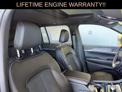 2026 Jeep Grand Cherokee Laredo